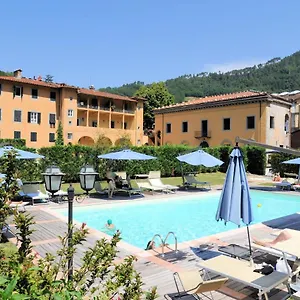 Park Regina - With Air-condition And Pool 3*, Bagni di Lucca Italie